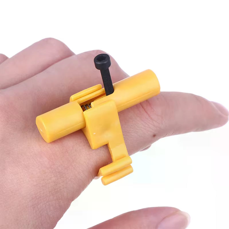 Finger Ring Decompression Artifact Game Toy Keychain Launcher Model Keyring for Boys Children Toy Accessories Stress Relief Gift
