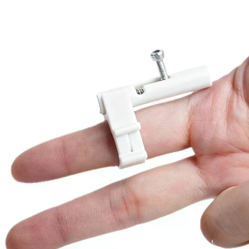 Finger Ring Decompression Artifact Game Toy Keychain Launcher Model Keyring for Boys Children Toy Accessories Stress Relief Gift